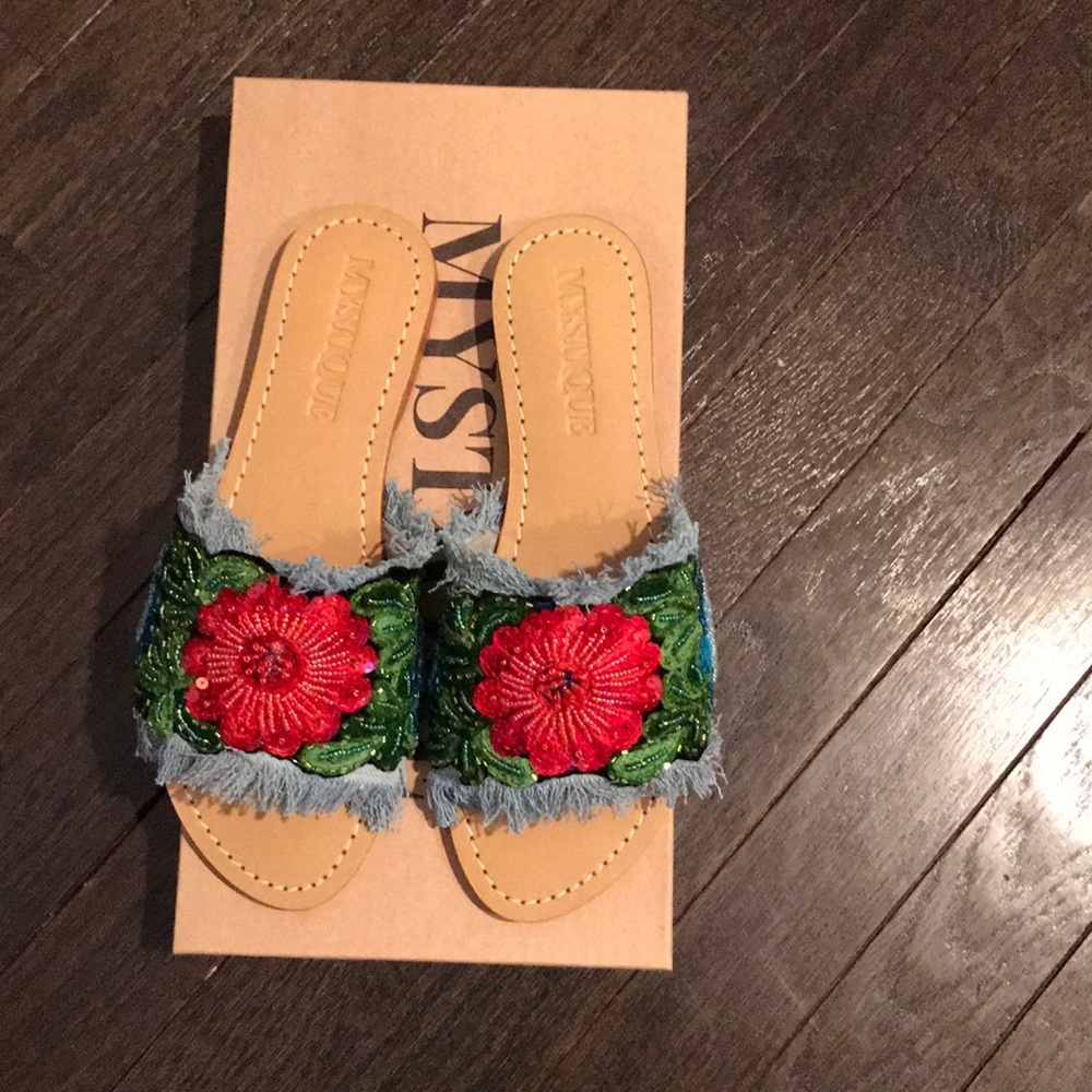 Mystique sandals